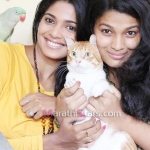 pooja-sawant-actress-with-sister