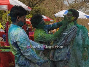 Swapnil Joshi & Sushant Shelar While Playing Holi
