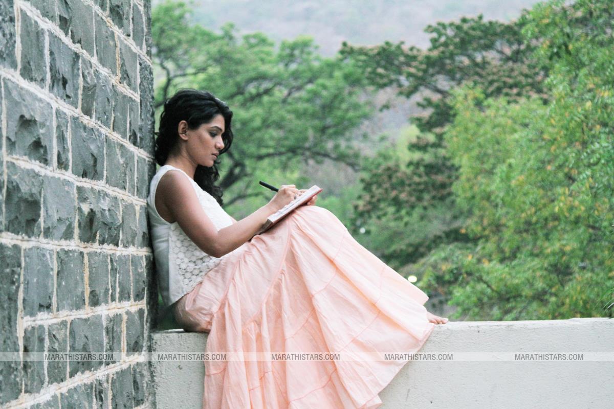 Tell more. Urmila kanitkar photo xxx amusing Urmila kanitkar photo xxx will not