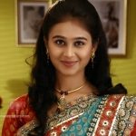 mrunal-dusanis-marathi-actress-in-saree-3