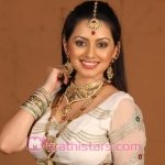 shruti-marathe-marathi-actress-photos-in-sare